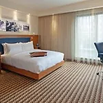 Hampton By Hilton Airport Hotel 3*