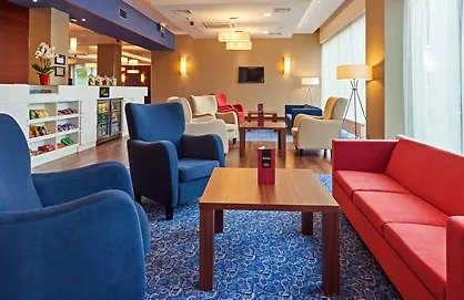 华沙机场汉普顿希尔顿酒店