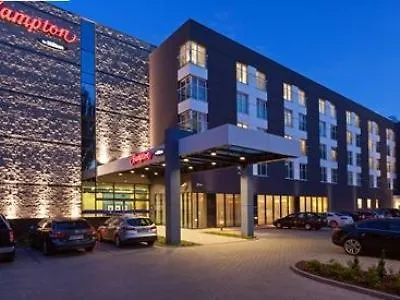 Hampton By Hilton Airport Varşova