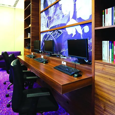 Hampton By Hilton Airport 3* Warszawa