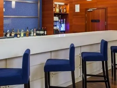 Hampton By Hilton Airport 3*