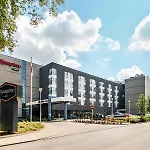 Отель Hampton By Hilton Airport