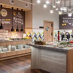 Hampton By Hilton Airport Warsaw