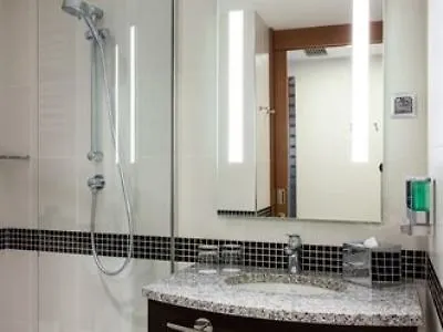 Hampton By Hilton Airport Varšava