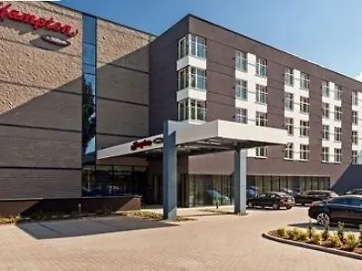 Hampton By Hilton Airport Hotell