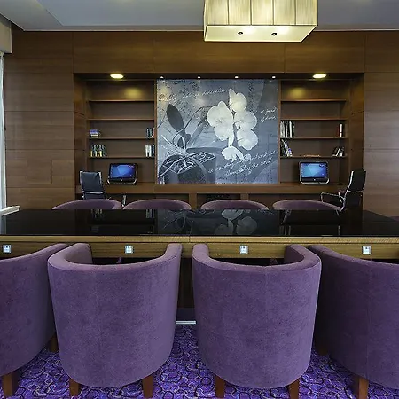 Hotel Hampton By Hilton Airport Varšava