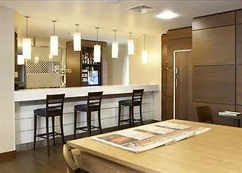 Hampton By Hilton Airport Varsó