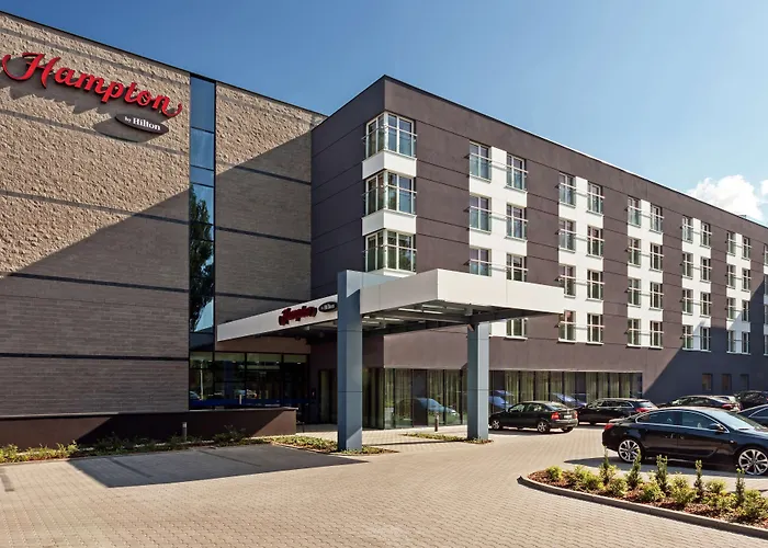 Hampton By Hilton Airport Hotel 3*