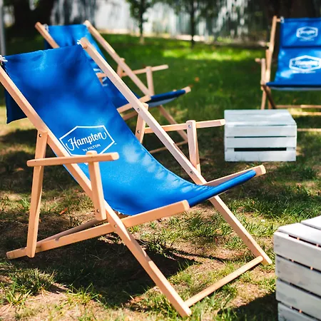 Hampton By Hilton Airport Отель 3*