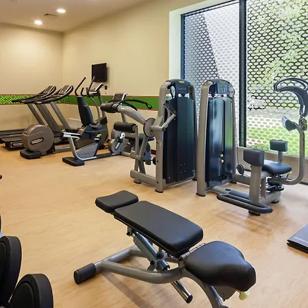 Hampton By Hilton Airport Отель Варшава