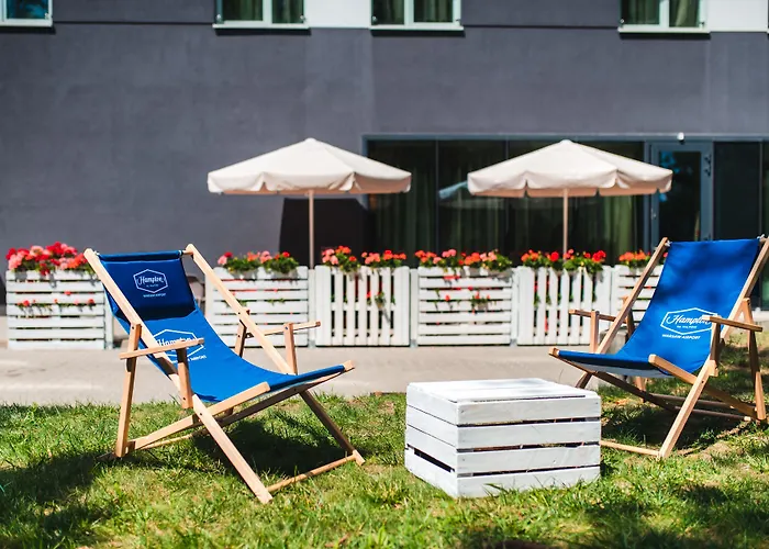 Hampton By Hilton Airport