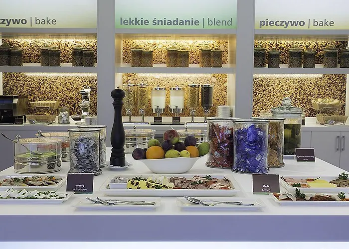 Hampton By Hilton Airport Отель Варшава